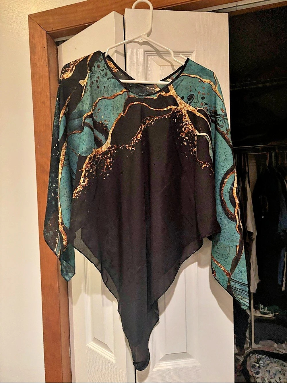 Abstract Print Blouse in Black & Green Like New